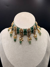 Panna Moti Choker Set