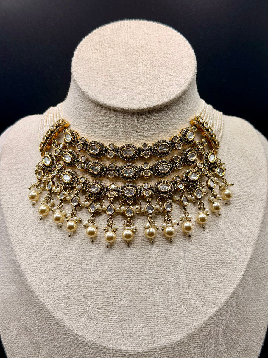 Noor Moti Choker Set